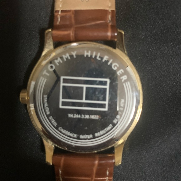 Tommy Hilfiger Brown Leather Gold-tone Watch - Picture 3 of 6